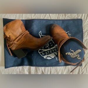 FREEBIRD by STEVEN Cognac Casey Boots